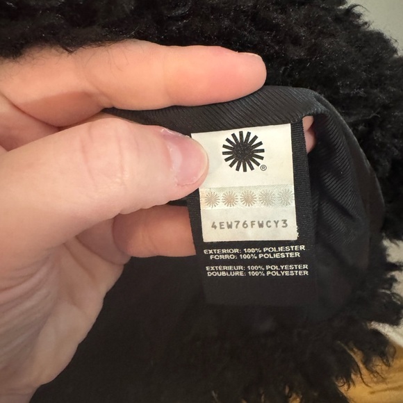 UGG Women's Plush Black Teddy Jacket - Picture 6 of 7